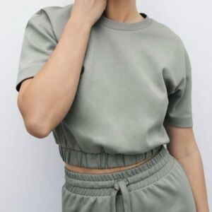 Zara NWT Cropped Sweatshirt Short Sleeve Elastic Band Sage Green